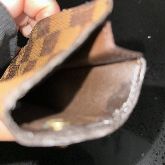 Authentic Louis Vuitton Damier Ebene Key Ring Card Holder - Picture 14 of 14